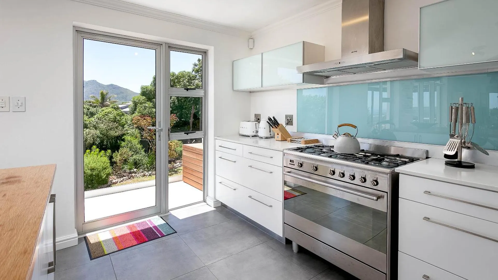 Two Oceans - Solar Backup Power Villa Cape Town South Africa